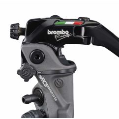MAITRE-CYLINDRE  PR17 RCS CORSA CORTA - LEVIER LONG REPLIABLE - BREMBO - RADIAL