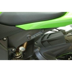 Caches orifices repose-pieds arrière gauche R&G RACING noir Kawasaki ZX6R/RR