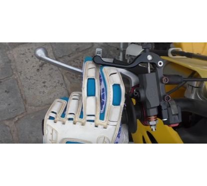 Pack DISCACCIATI Maître Cylindre ø13mm à l'index NOIR + Support au guidon ø25.4mm ( Pour HARLEY )