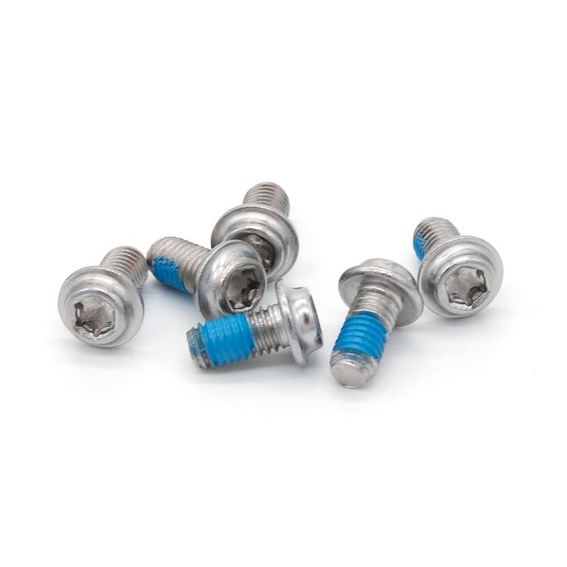 Boulons M5 en inox légers