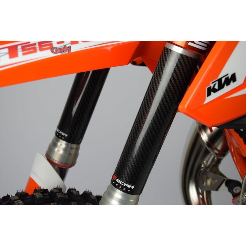 Protections de fourche SCAR carbone 220X45mm Protections de fourche SCAR carbone 220X45mm