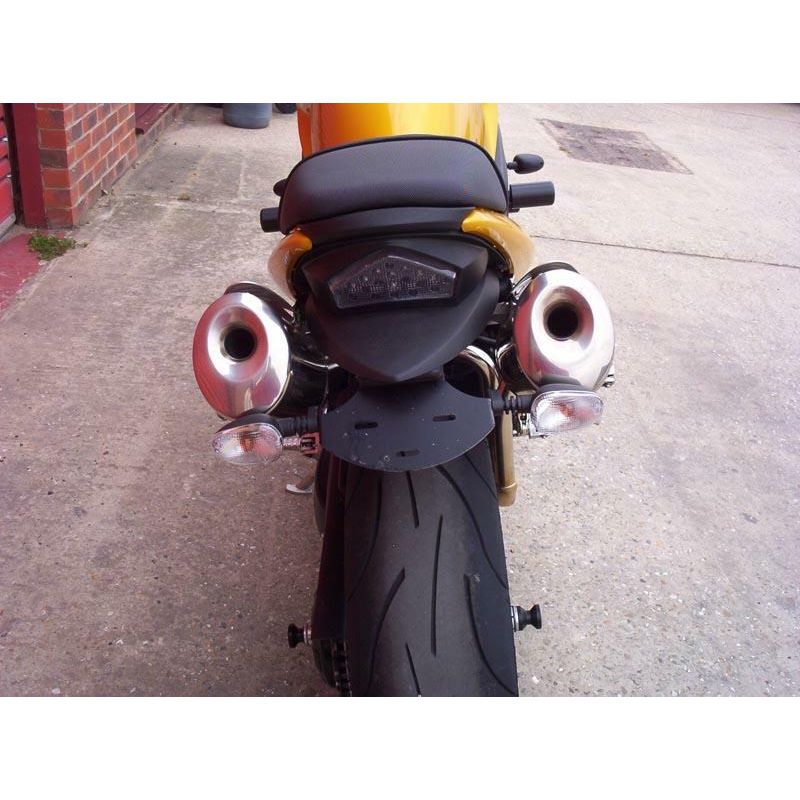 Support de plaque R&G RACING pour Speed Triple 1050 '05-07 Support de plaque R&G RACING pour Speed Triple 1050 '05-07