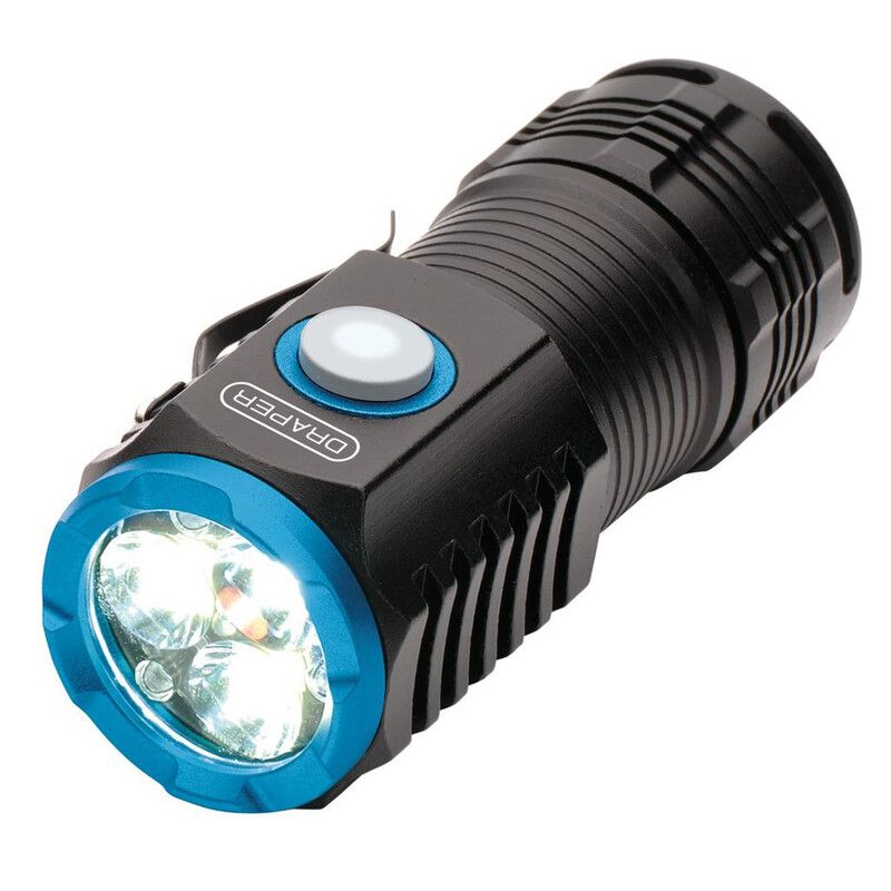 Lampe torche de poche LED rechargeable DRAPER - 3 x 8 W, 1 800 lumens Lampe torche de poche LED rechargeable DRAPER - 3 x 8 W, 1 800 lumens
