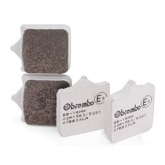 Plaquettes de frein BREMBO route métal fritté - 07BB33LA Plaquettes de frein BREMBO route métal fritté - 07BB33LA