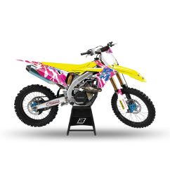GRAPHIC KT RETRO RM