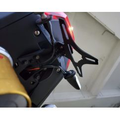 support de plaque R&G RACING 1119370 support de plaque R&G RACING 1119370