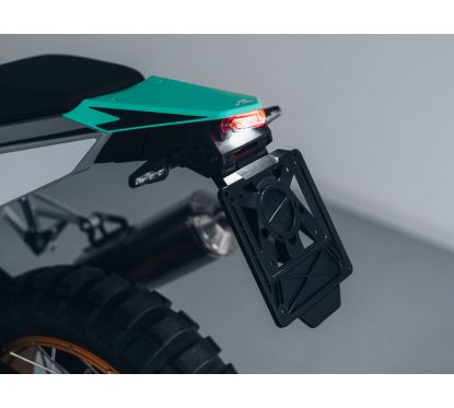 Feu arrière LED sur support de plaque RACETECH Integra - noir